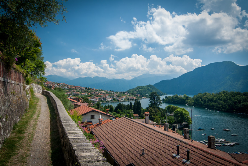 como lake and side view