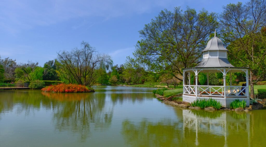 garden with a lake monza