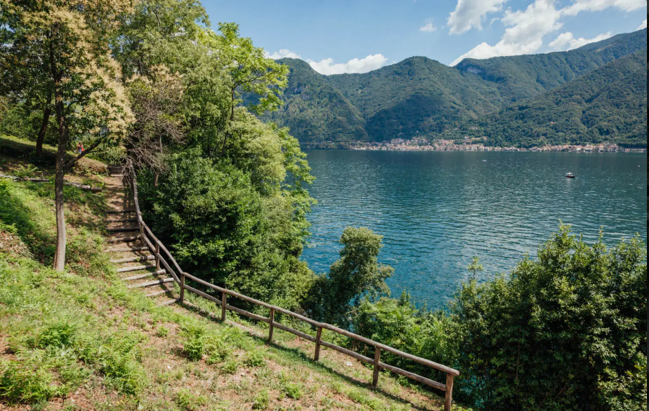artists' pathway, comacina island, como italy